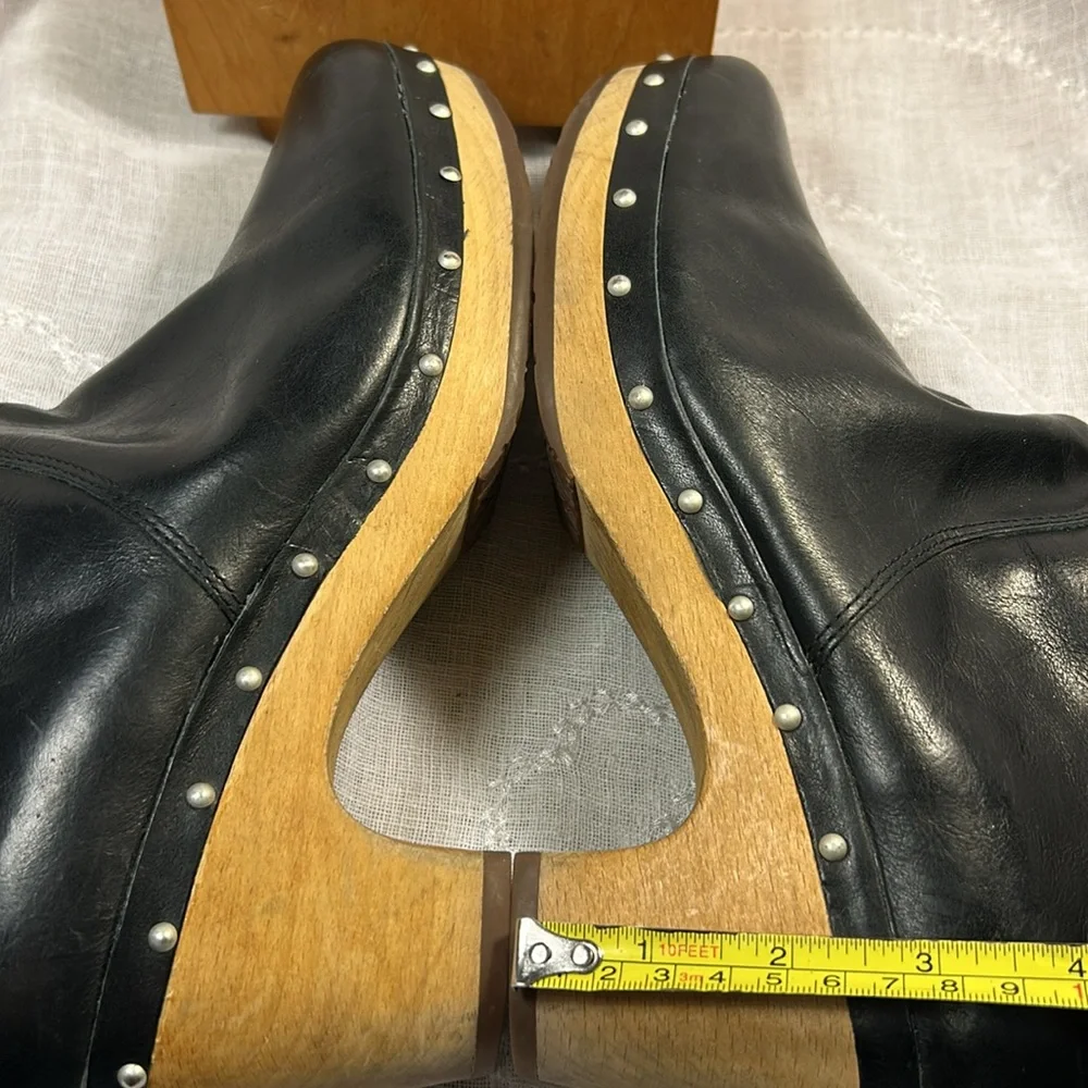 UGG leather and wooden clog ankle boot